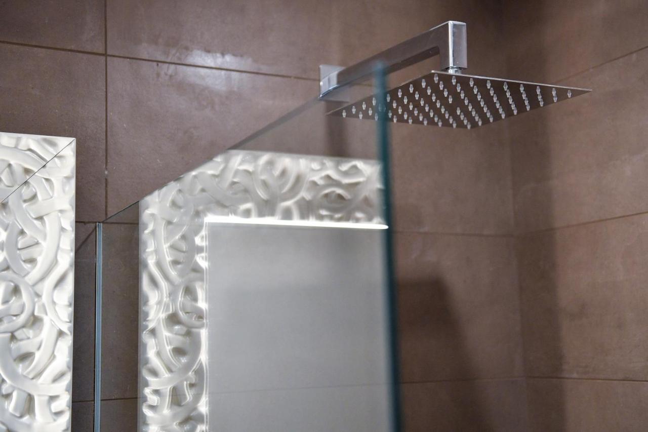 Hotel La Rosa Католика Екстериор снимка