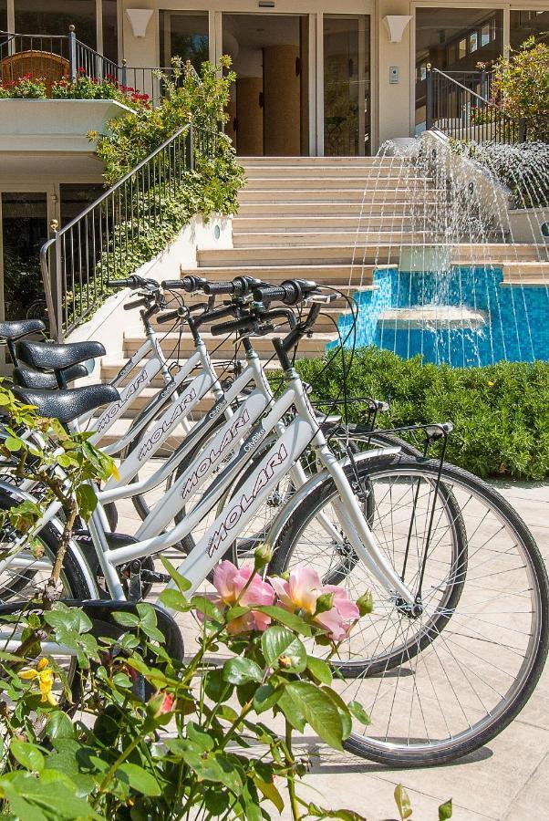 Hotel La Rosa Католика Екстериор снимка