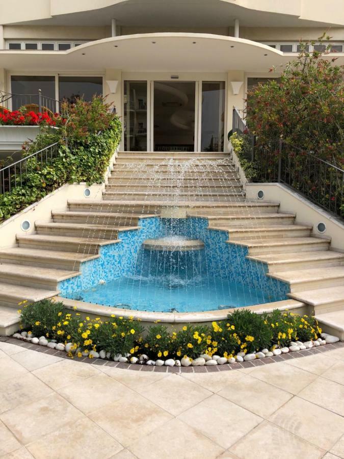 Hotel La Rosa Католика Екстериор снимка