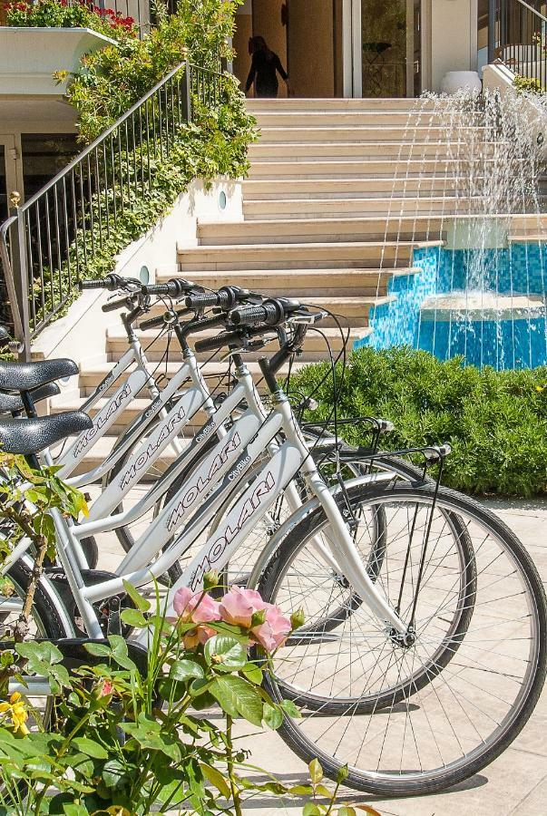 Hotel La Rosa Католика Екстериор снимка